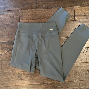 Whitney Simmons gymshark legging